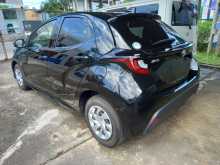 https://riyasewana.com/uploads/toyota-yaris-7113013476.jpg