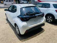 https://riyasewana.com/uploads/toyota-yaris-7144123585.jpg