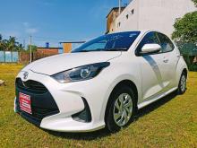 https://riyasewana.com/uploads/toyota-yaris-71949526304.jpg