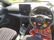 https://riyasewana.com/uploads/toyota-yaris-81033104073.jpg
