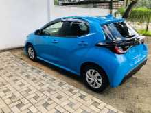 https://riyasewana.com/uploads/toyota-yaris-81941404253.jpg
