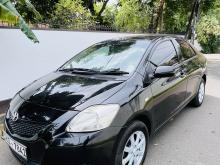 Toyota Yaris 2011 Car