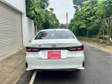 https://riyasewana.com/uploads/toyota-yaris-ativ-31102958524.jpg