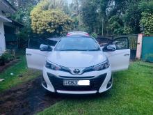Toyota Yaris Ativ 2019 Car