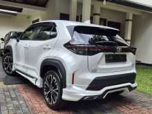 https://riyasewana.com/uploads/toyota-yaris-cross-171244034082.jpg