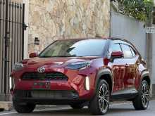 Toyota Yaris Cross E HEVL 2025 SUV