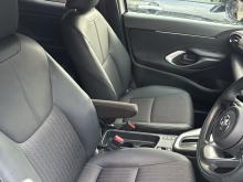 https://riyasewana.com/uploads/toyota-yaris-cross-2017141210616.jpg