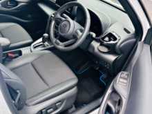 https://riyasewana.com/uploads/toyota-yaris-cross-2024-2019553712194.jpg