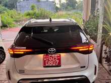 https://riyasewana.com/uploads/toyota-yaris-cross-205453722593.jpg