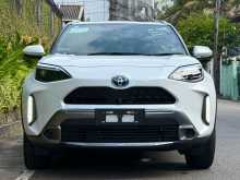 https://riyasewana.com/uploads/toyota-yaris-cross-22162500102.jpg