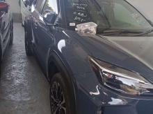 Toyota YARIS CROSS 2024 SUV
