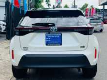 https://riyasewana.com/uploads/toyota-yaris-cross-301536094762.jpg