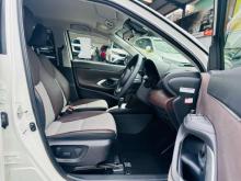 https://riyasewana.com/uploads/toyota-yaris-cross-301537506215.jpg