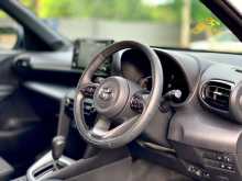 https://riyasewana.com/uploads/toyota-yaris-cross-32028054893.jpg