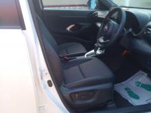 https://riyasewana.com/uploads/toyota-yaris-cross-3748256175.jpg
