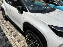 https://riyasewana.com/uploads/toyota-yaris-cross-69544322843.jpg