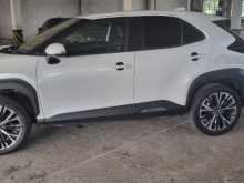 https://riyasewana.com/uploads/toyota-yaris-cross-7152901325.jpg