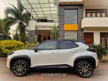 https://riyasewana.com/uploads/toyota-yaris-cross-gr-293858972.jpg
