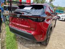 https://riyasewana.com/uploads/toyota-yaris-cross-z-10165655452.jpg