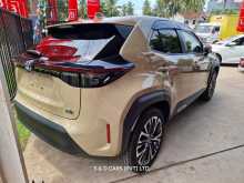 https://riyasewana.com/uploads/toyota-yaris-cross-z-257523972.jpg