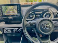 https://riyasewana.com/uploads/toyota-yaris-g-1210131824193.jpg