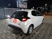 https://riyasewana.com/uploads/toyota-yaris-g-1713002610763.jpg