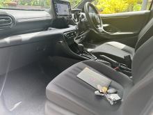https://riyasewana.com/uploads/toyota-yaris-g-1816552817706.jpg