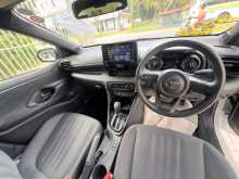 https://riyasewana.com/uploads/toyota-yaris-g-2023-414121012463.jpg