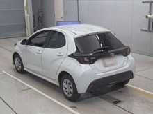 https://riyasewana.com/uploads/toyota-yaris-g-2983406422.jpg