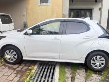 https://riyasewana.com/uploads/toyota-yaris-g-3115121124751.jpg