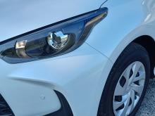 https://riyasewana.com/uploads/toyota-yaris-g-70331517936.jpg