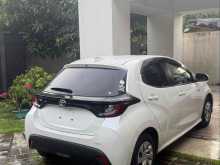 https://riyasewana.com/uploads/toyota-yaris-g-711194522323.jpg