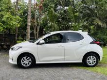 https://riyasewana.com/uploads/toyota-yaris-g-88022517755.jpg