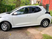 https://riyasewana.com/uploads/toyota-yaris-g-919315917726.jpg