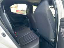 https://riyasewana.com/uploads/toyota-yaris-key-2113106783.jpg