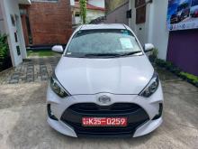 https://riyasewana.com/uploads/toyota-yaris-x-12023476115.jpg