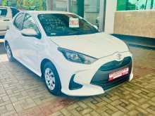 https://riyasewana.com/uploads/toyota-yaris-x-121017444872.jpg