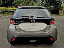 https://riyasewana.com/uploads/toyota-yaris-x-1211145817076.jpg