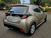 https://riyasewana.com/uploads/toyota-yaris-x-1211145817085.jpg