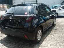 https://riyasewana.com/uploads/toyota-yaris-x-12120623386.jpg