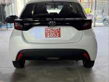 https://riyasewana.com/uploads/toyota-yaris-x-1314134822693.jpg