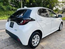 https://riyasewana.com/uploads/toyota-yaris-x-1316303824905.jpg