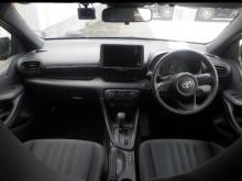 https://riyasewana.com/uploads/toyota-yaris-x-1417141217065.jpg