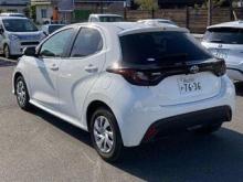 https://riyasewana.com/uploads/toyota-yaris-x-1515362617302.jpg