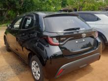 https://riyasewana.com/uploads/toyota-yaris-x-1610010517635.jpg