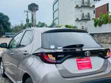 https://riyasewana.com/uploads/toyota-yaris-x-17190005394.jpg