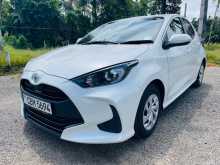 https://riyasewana.com/uploads/toyota-yaris-x-2022-31402912652.jpg
