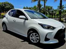 https://riyasewana.com/uploads/toyota-yaris-x-2023-1310052312052.jpg