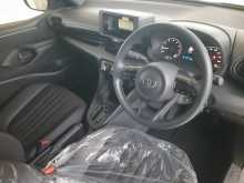 https://riyasewana.com/uploads/toyota-yaris-x-2025-2621442612213.jpg