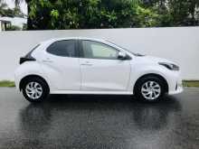 https://riyasewana.com/uploads/toyota-yaris-x-211939334182.jpg